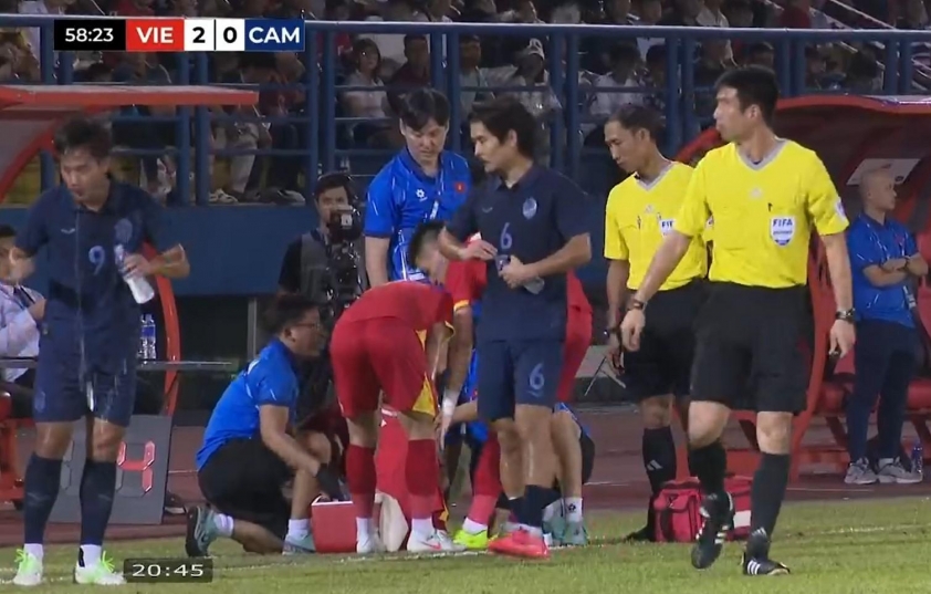 Trực tiếp Việt Nam 2-0 Campuchia: Nhân đôi cách biệt 607319