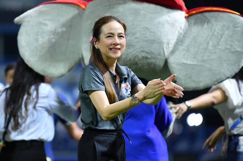 Đang gặp khó khăn, LĐBĐ Thái Lan lại bị AFC phạt tiền 628155