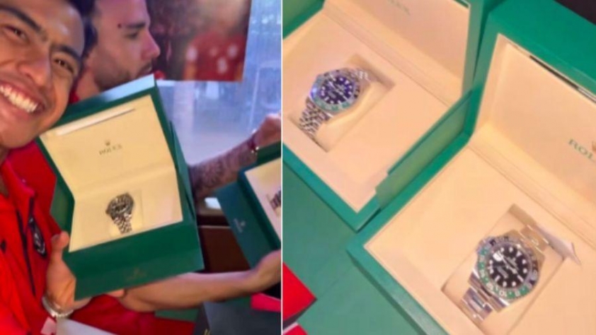 Indonesia tặng đồng hồ Rolex cho các cầu thủ -647239