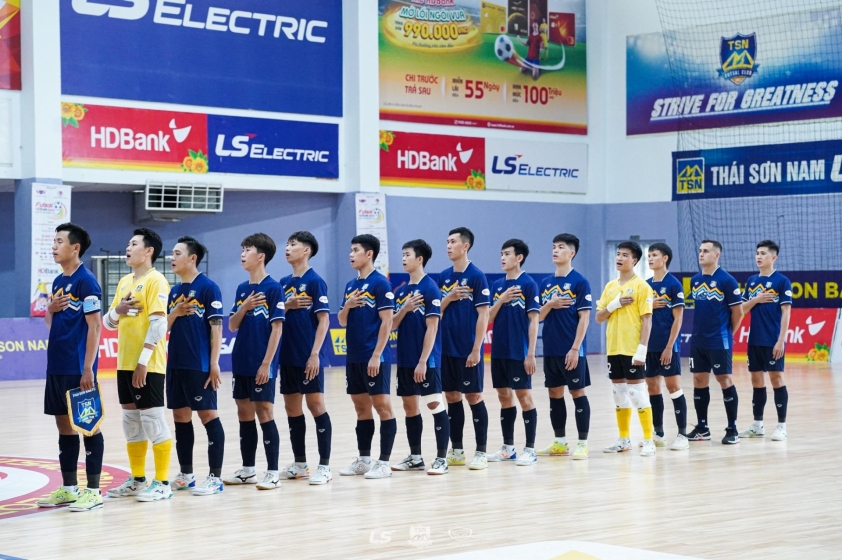 CLB Việt Nam thắng không tưởng 19-2, tiến gần chức vô địch 654253