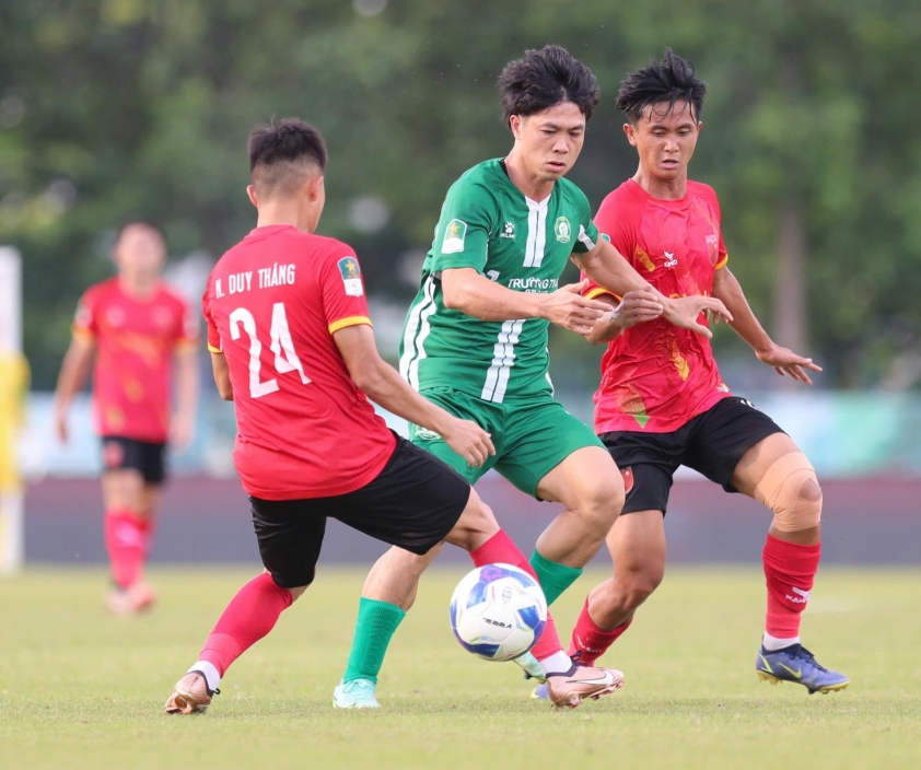 Thầy của Công Phượng bất ngờ đấu CLB chủ quản ở trận play-off 655204