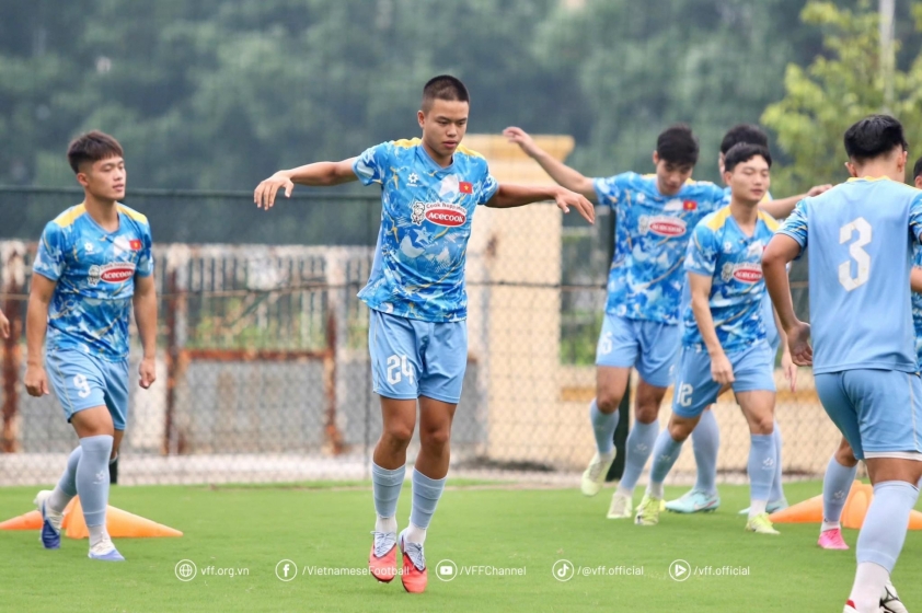 CHÍNH THỨC: HLV Kim Sang Sik chốt danh sách U23 Việt Nam