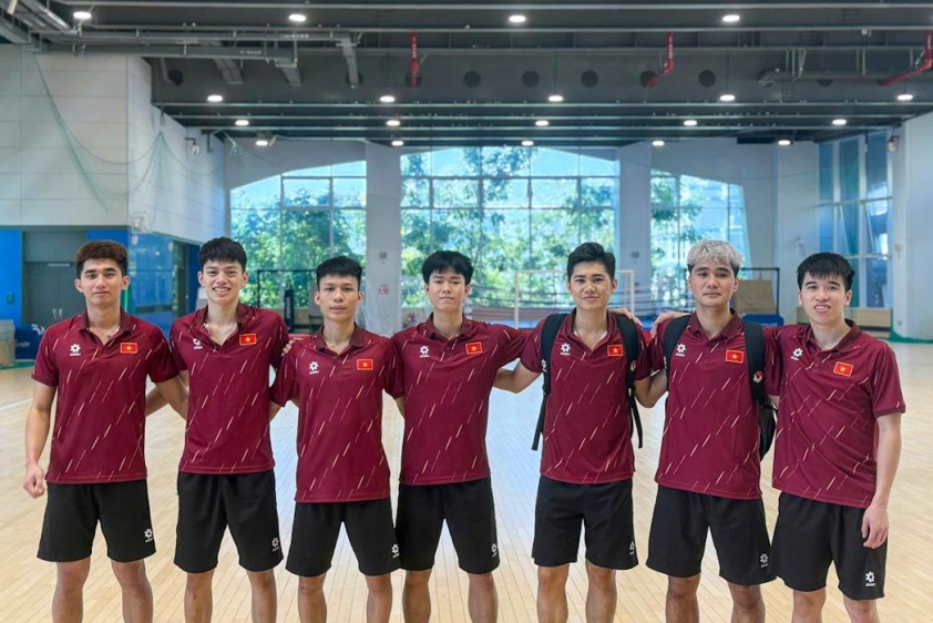 ĐT futsal Việt Nam đã có buổi tập tại Trung tâm liên hợp thể thao Linping