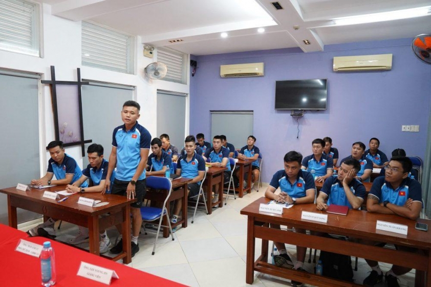 Chủ nhân 3 QBV futsal Việt Nam tiếp tục theo nghiệp HLV 713339