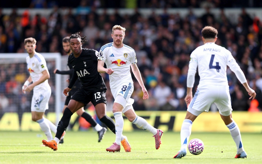 HLV Tottenham khen hết lời 1 ngôi sao khi thắng Leeds 716371