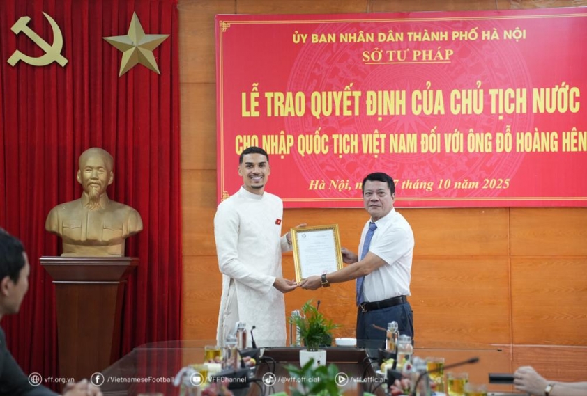 VFF phản hồi sau khi tiền vệ Brazil hoàn tất nhập tịch Việt Nam 4 Đỗ Hoàng Hên nhận quyết định nhập quốc tịch Việt Nam