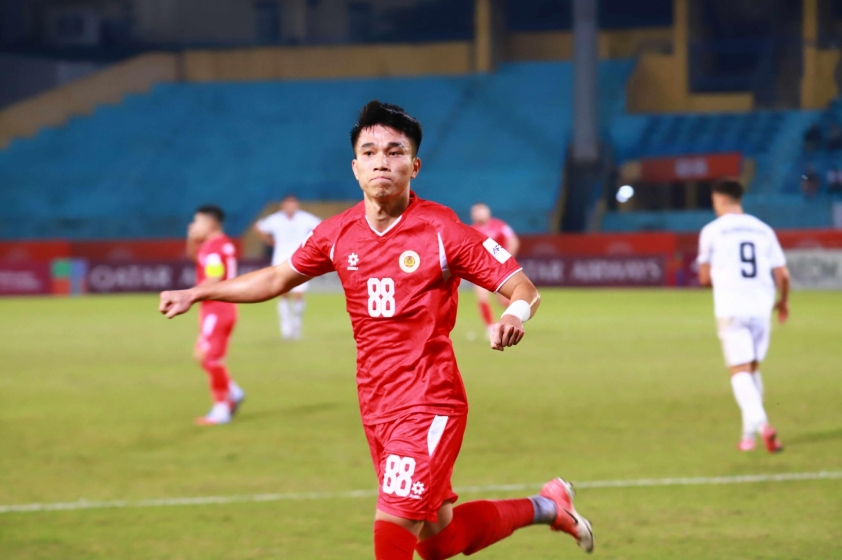 Trực tiếp CAHN 1-0 Macarthur: Văn Đô ghi bàn