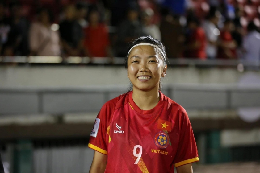 Huỳnh Như gây bất ngờ với cuộc chạm trán ĐT nữ Việt Nam trước SEA Games 5 Huỳnh Như bất ngờ đối đấu ĐT nữ Việt Nam trước SEA Games 729719