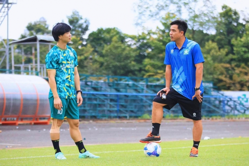 HLV đội hạng Nhất cập nhật tin buồn về Công Phượng 4 HLV đội hạng Nhất nói gì khi Công Phượng lại vắng mặt 733384