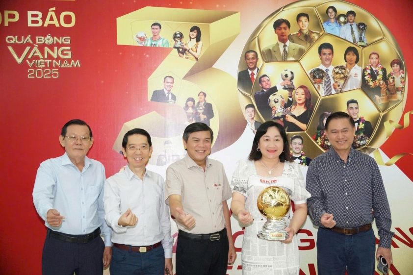 "Giải thưởng Quả bóng vàng Việt Nam: Mốc son 30 năm hình thành" 4 Giải thưởng Quả bóng vàng Việt Nam bước sang tuổi 30