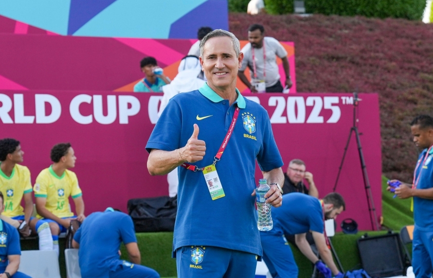 HLV Brazil thừa nhận điều bất ngờ sau chiến thắng trước Indonesia tại World Cup 4 HLV Brazil thừa nhận 1 điều khi thắng Indonesia ở World Cup-737089