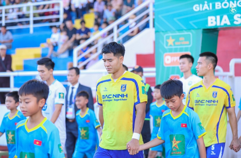 Trước vòng 1/8 Cúp Quốc gia: Đội thầy Park ra sân mạnh mẽ 5 Trước vòng 1/8 Cúp Quốc gia: Đội thầy Park xuất quân 741813