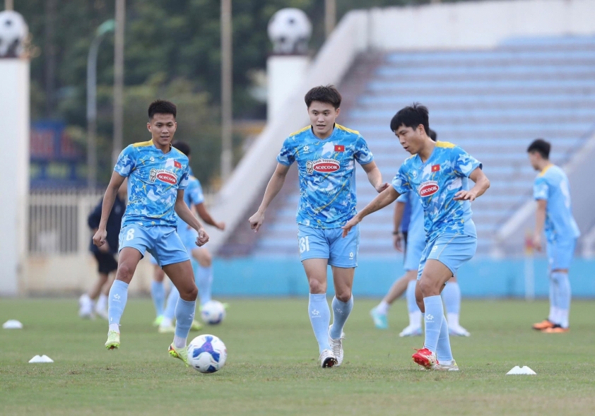 "Tân binh Gen Z của ĐT Việt Nam khen ngợi Xuân Sơn hết lời" 4 Tân binh gen Z của ĐT Việt Nam khen Xuân Son hết lời 742319