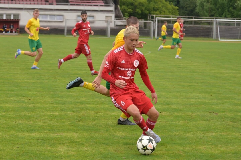 Việt kiều châu Âu ghi bàn ấn tượng dù U22 Việt Nam "ngó lơ" 4 Bị U22 Việt Nam ngó lơ, Việt kiều châu Âu không ngừng ghi bàn 742464