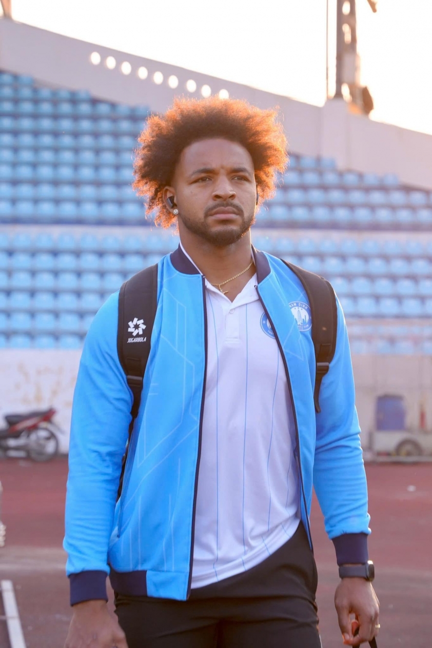 Xuân Son chính thức tái xuất trong màu áo CLB Nam Định 746624