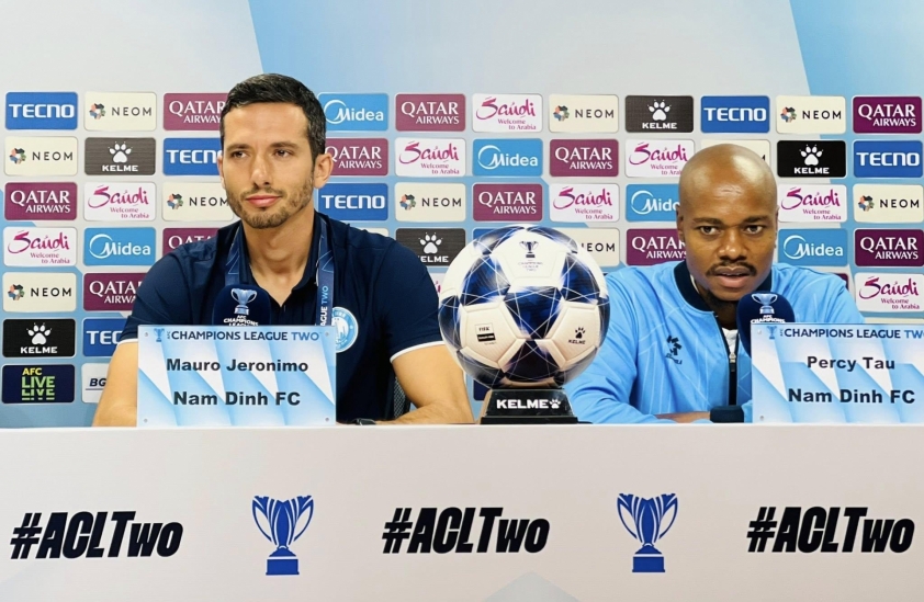 Cựu sao Premier League từng đấu Messi nhắn nhủ CĐV Nam Định 748684