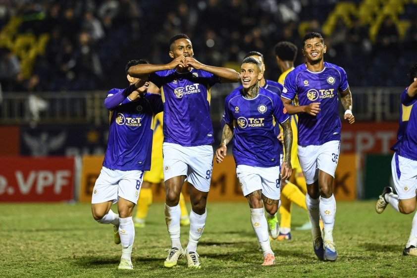 Vòng 14 V-League: Đội khách gây bất ngờ với chuỗi chiến thắng liên tiếp 5 Vòng 14 V-League: Các đội khách liên tục chiến thắng 788155