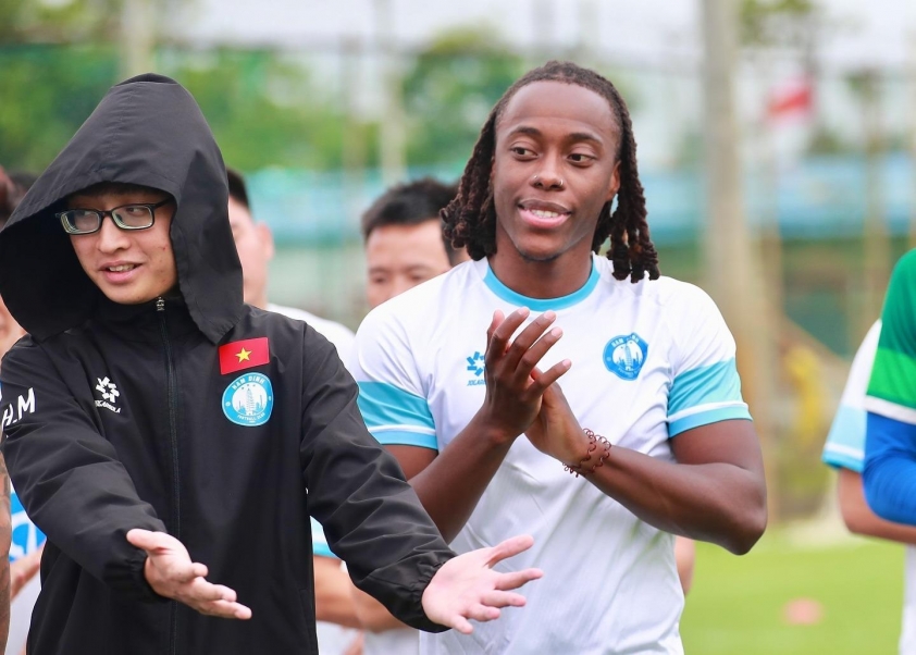 Xuân Sơn ký kết 2 hợp đồng mới cho đội bóng của mình 5 Đội của Xuân Son tiếp tục công bố 2 bản hợp đồng mới 789503