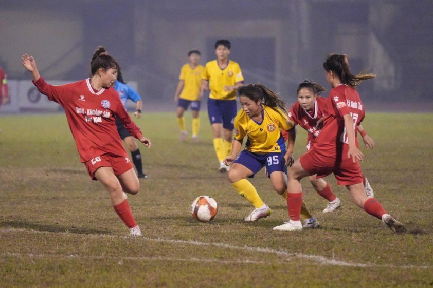 TP Hồ Chí Minh thắng Than KSVN