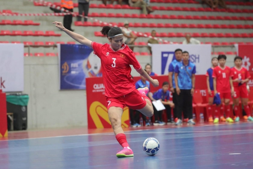 photo-1771226032006-17712260324961576675115