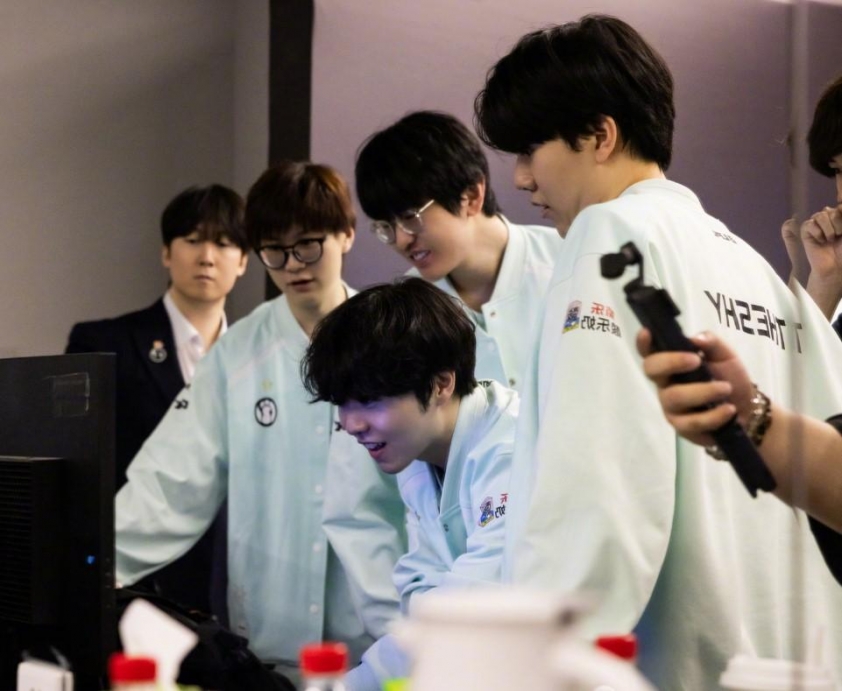 LPL dậy sóng trước tin đồn Wei gia nhập iG: Fan phản đối gay gắt, nội bộ có nguy cơ bất ổn 665152