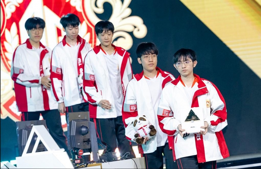 BLG lại