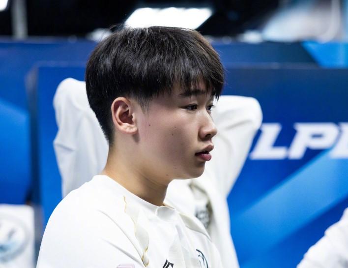 TheShy chỉ rõ nguyên nhân khiến IG thảm bại trước đội