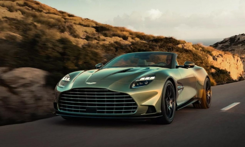 Aston-Martin-Vanquish-Volante-29