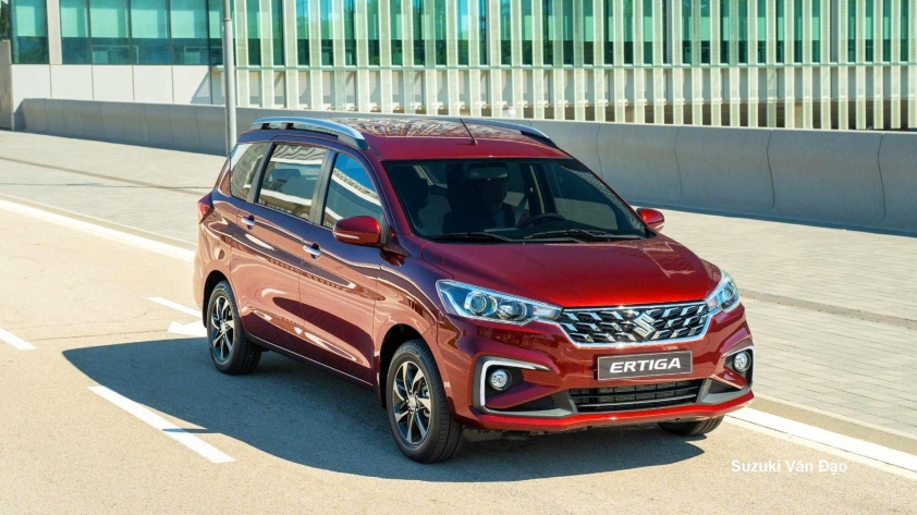 Nhiều xe MPV 7 chỗ giảm giá mạnh 653455