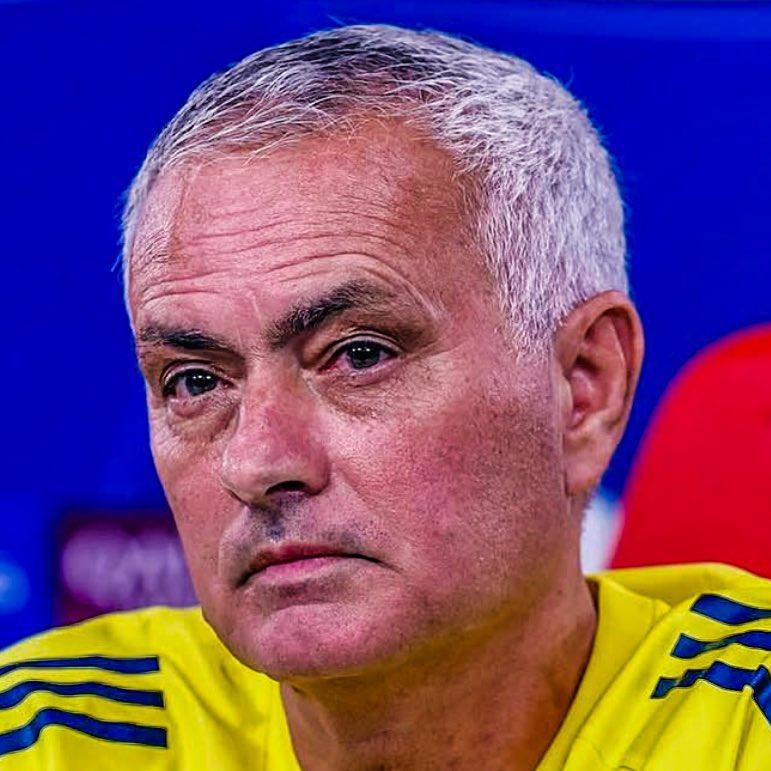 Jose Mourinho bị sa thải: Bước ngoặt bất ngờ trong sự nghiệp huấn luyện 5 HLV Jose Mourinho bị sa thải 694472