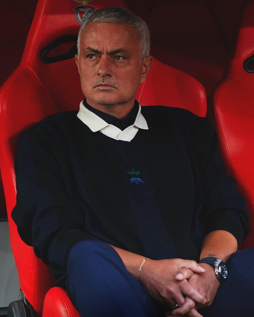 HLV Jose Mourinho bị sa thải 694480