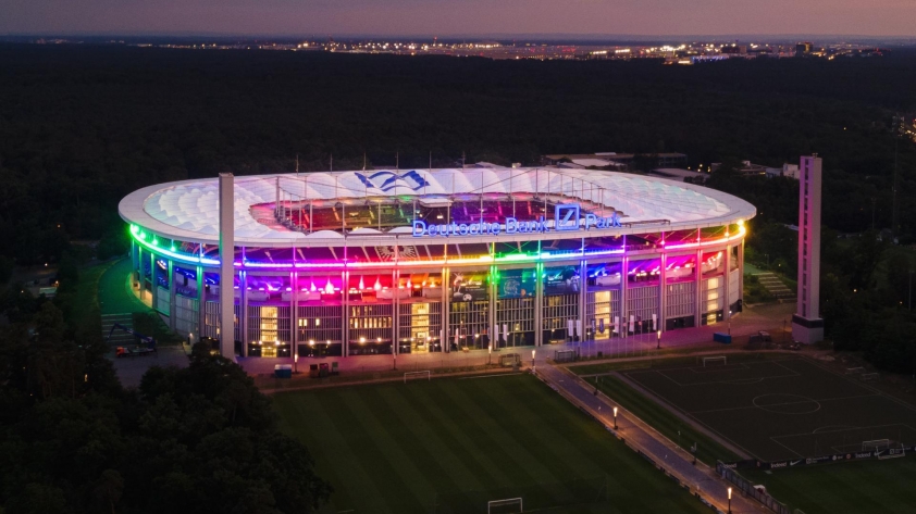 Waldstadion, Frankfurt with its roof closed