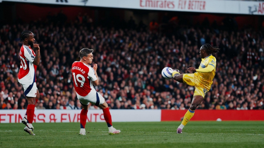 Crystal Palace đã giúp ấn định ngày vô địch của Liverpool