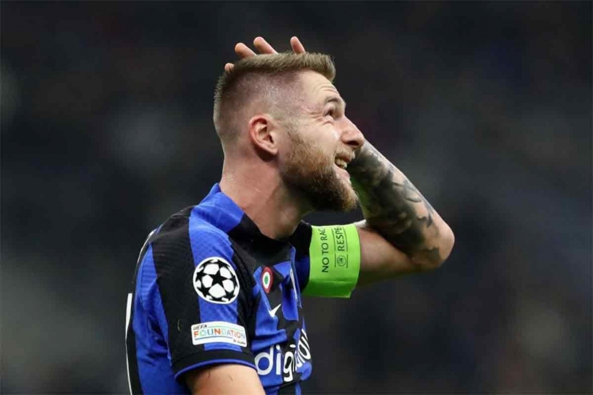 Sau khi đạt thỏa thuận với PSG, anh dính chấn thương lưng và nhìn đồng đội thất bại trước Man City tại chung kết UEFA Champions League 2022/23.