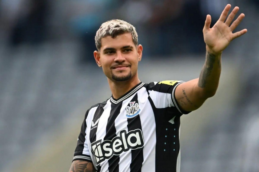 Bruno Guimaraes là phương án dự phòng, trong trường hợp Al-Hilal không chiêu mộ được Bruno Fernandes.