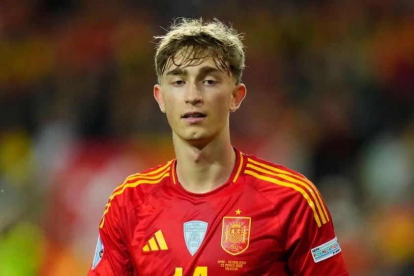 Cầu thủ 20 tuổi đã có 2 lần ra sân cho Tây Ban Nha tại UEFA Nations League.