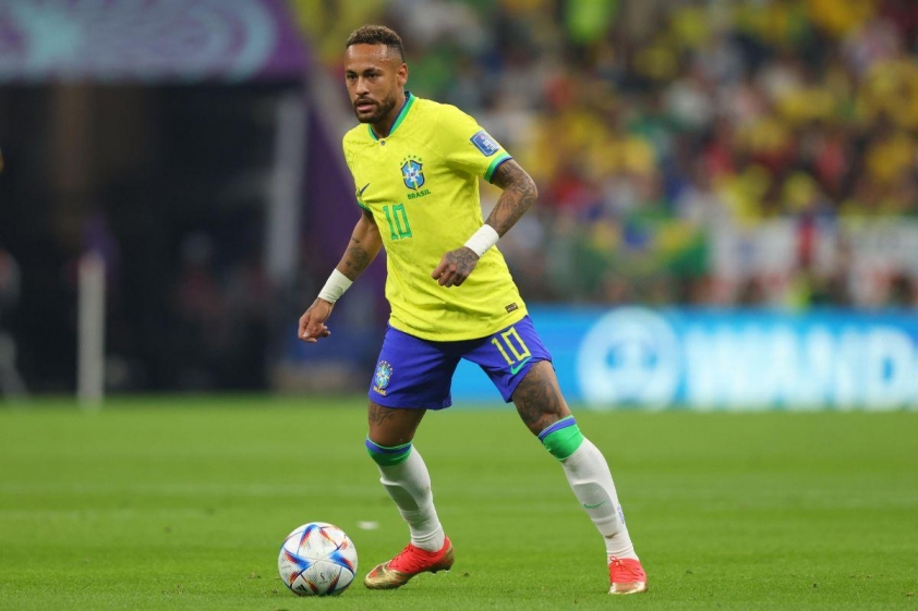Neymar vẫn còn nguyên cơ hội tham dự World Cup diễn ra vào năm sau.