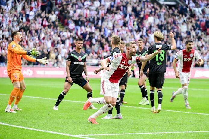 Bàn thắng của Henderson không thể giúp Ajax níu kéo hi vọng. Nguồn: Tubantia