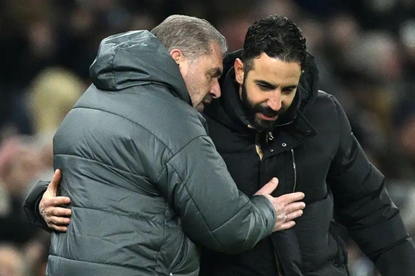 Tương lai của HLV người Bồ Đào Nha sẽ phụ thuộc vào chung kết Europa League sắp tới.