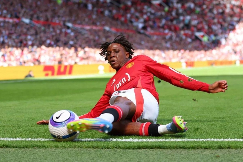 Dorgu gây ấn tượng với CĐV Man United với lối chơi bền bỉ của mình.