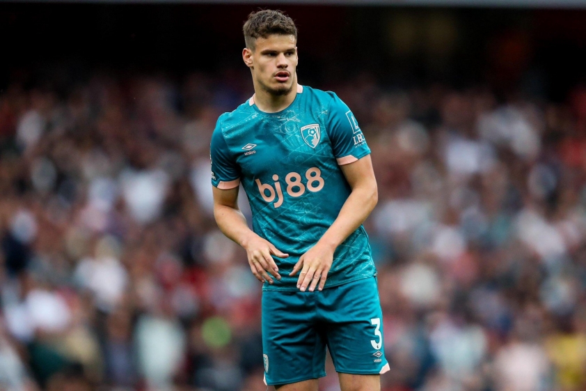 Kerkez là một trong những hậu vệ trái tiềm năng nhất tại EPL (nguồn ảnh Twitter)