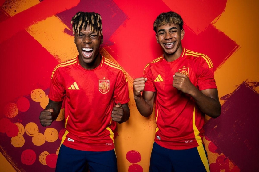 Real muốn Nico trở thành đối trọng với Yamal của Barca (nguồn ảnh Twitter)