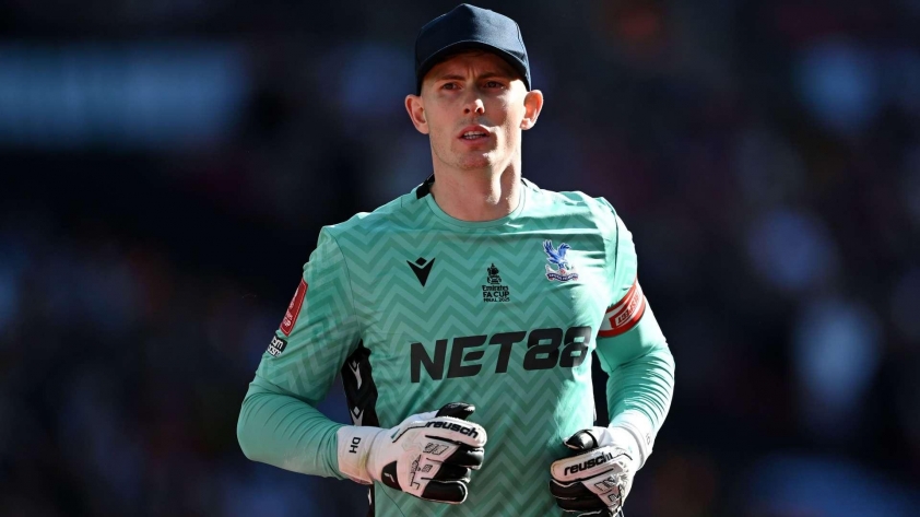 Dean Henderson - người hùng của Crystal Palace trong trận chung kết cup FA