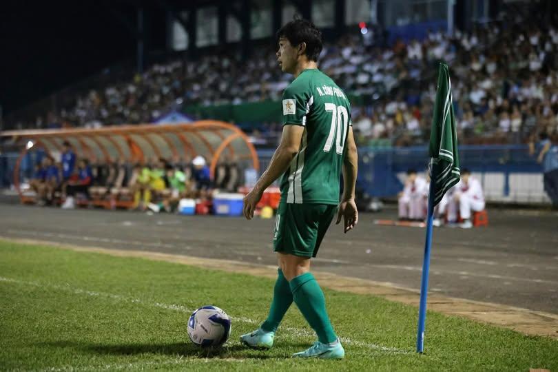 Sự lựa chọn hợp lý của Kim Sang Sik khi điền tên Công Phượng trong thời điểm này. Ảnh: CLB