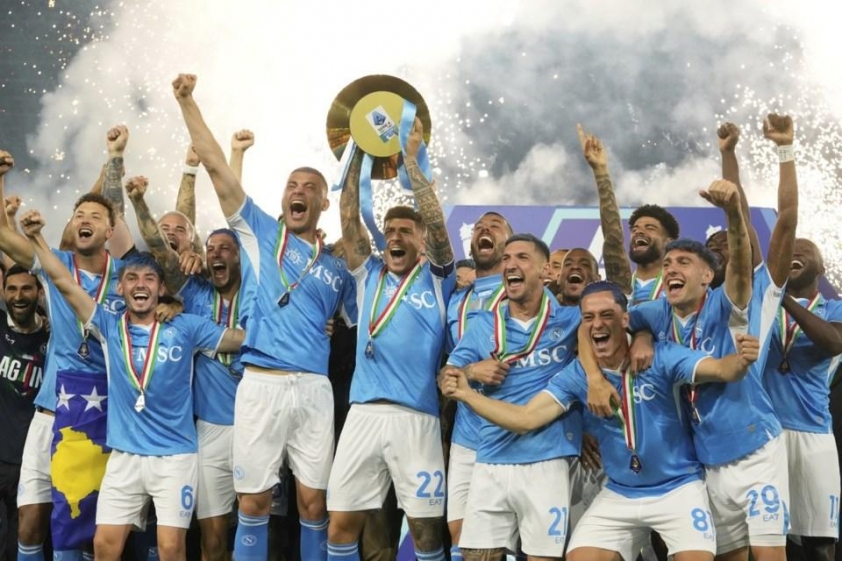 Chức vô địch gay cấn của Napoli ngay ở vòng đấu cuối cùng. Nguồn: Times Colonist