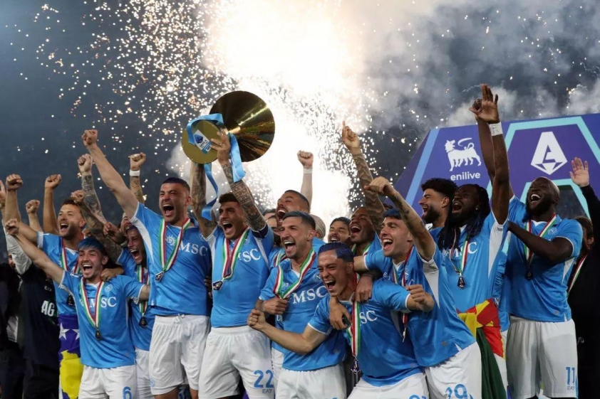 Napoli vừa giành được Scudetto.