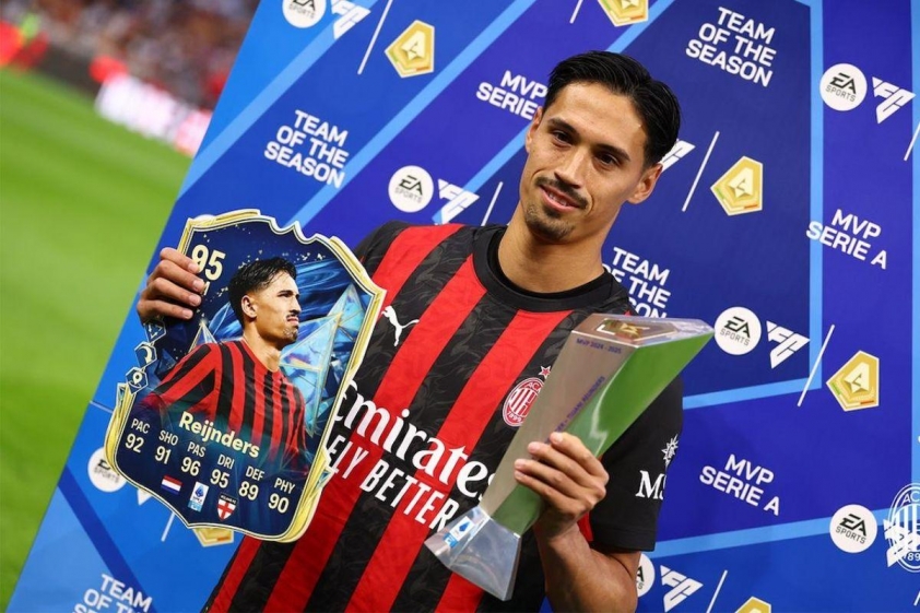 Tijjani Reijnders vừa được bầu chọn là Tiền vệ xuất sắc nhất Serie A mùa giải vừa qua.
