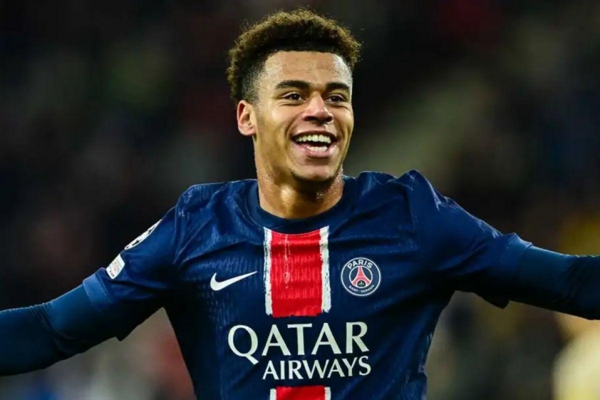 Cầu thủ 19 tuổi có mùa giải bùng nổ với 13 bàn thắng và 13 kiến tạo cho PSG mùa này.