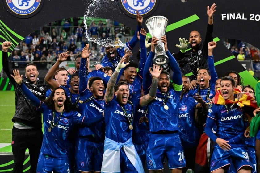 Chelsea đã chấm dứt chuỗi thống trị 23 năm của bóng đá Tây Ban Nha.