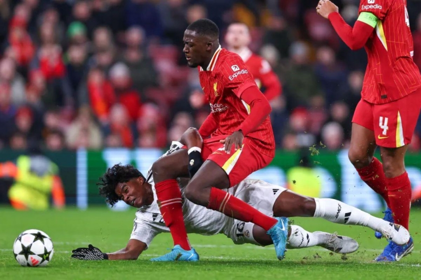 Konate được nhắm thay thế, Real Madrid tính